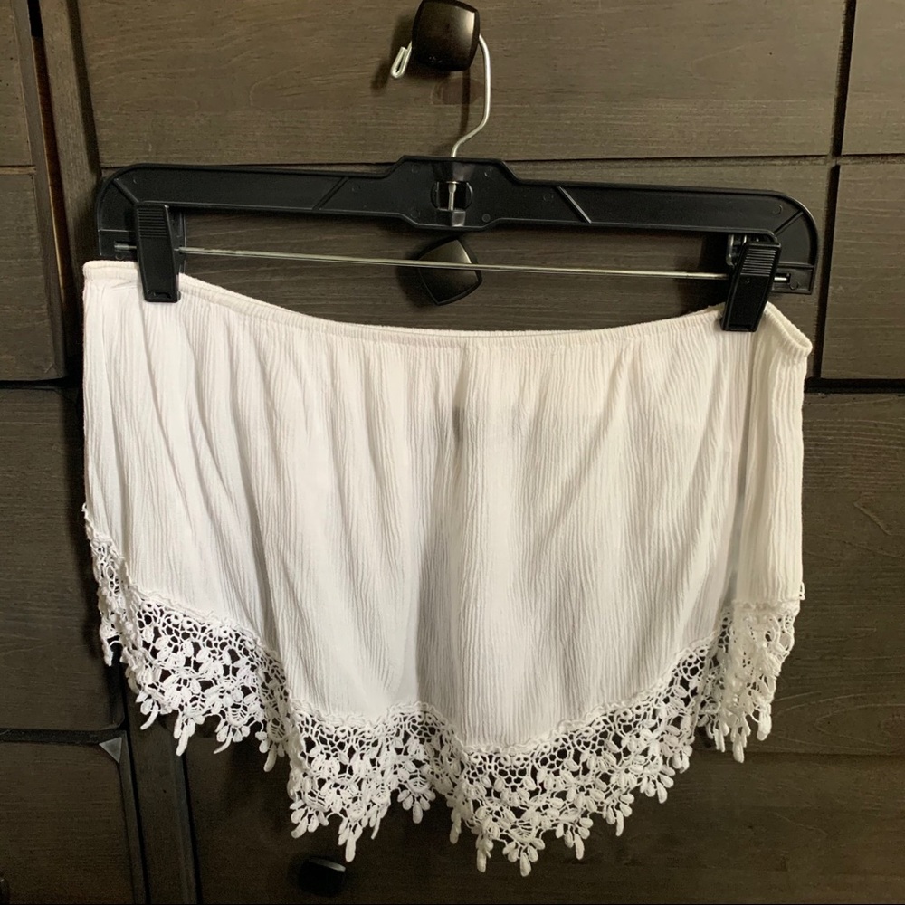 Ocean Drive Lace Trim Strapless Crop Top